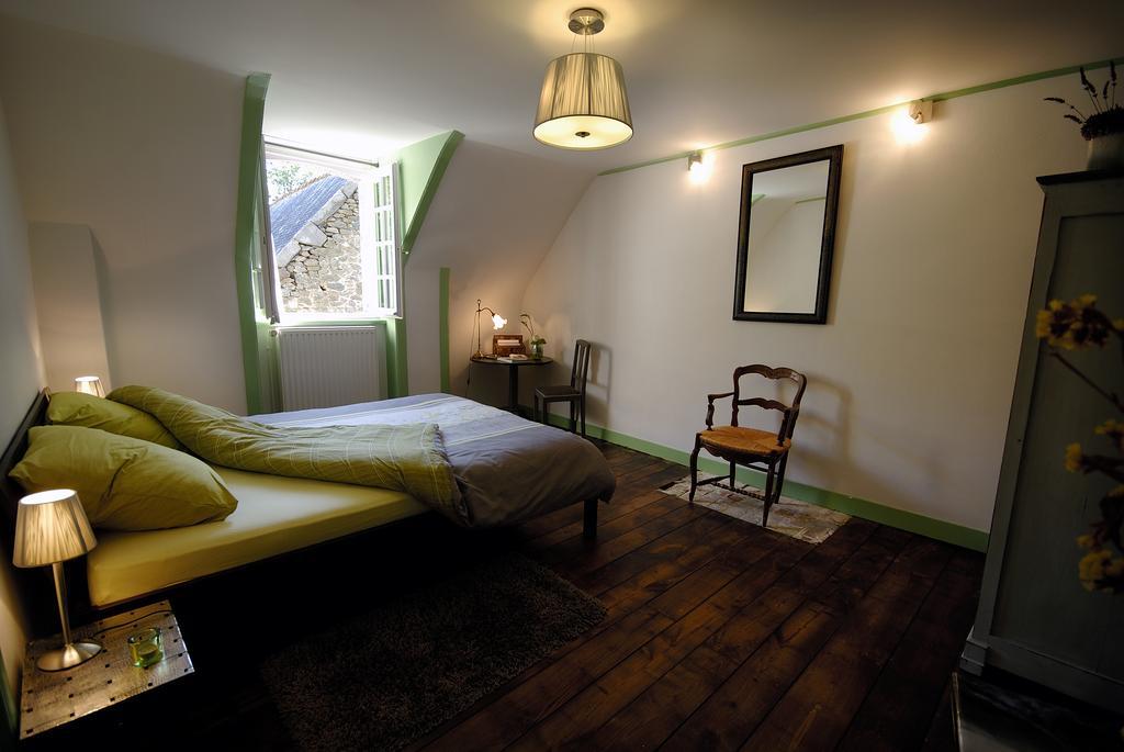 Bed and Breakfast La Grande Sauvagere Saint-Pierre-de-Plesguen Номер фото