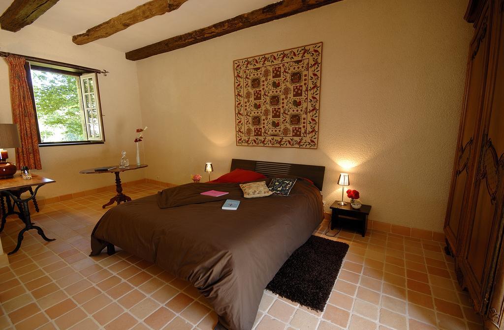 Bed and Breakfast La Grande Sauvagere Saint-Pierre-de-Plesguen Номер фото
