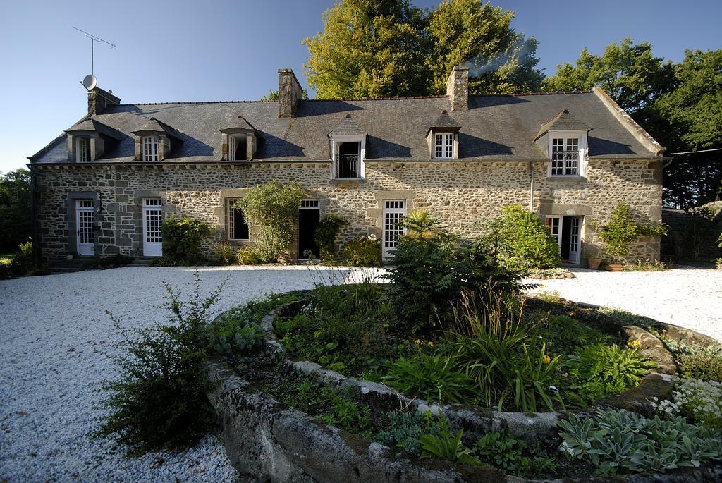 Bed and Breakfast La Grande Sauvagere Saint-Pierre-de-Plesguen Экстерьер фото